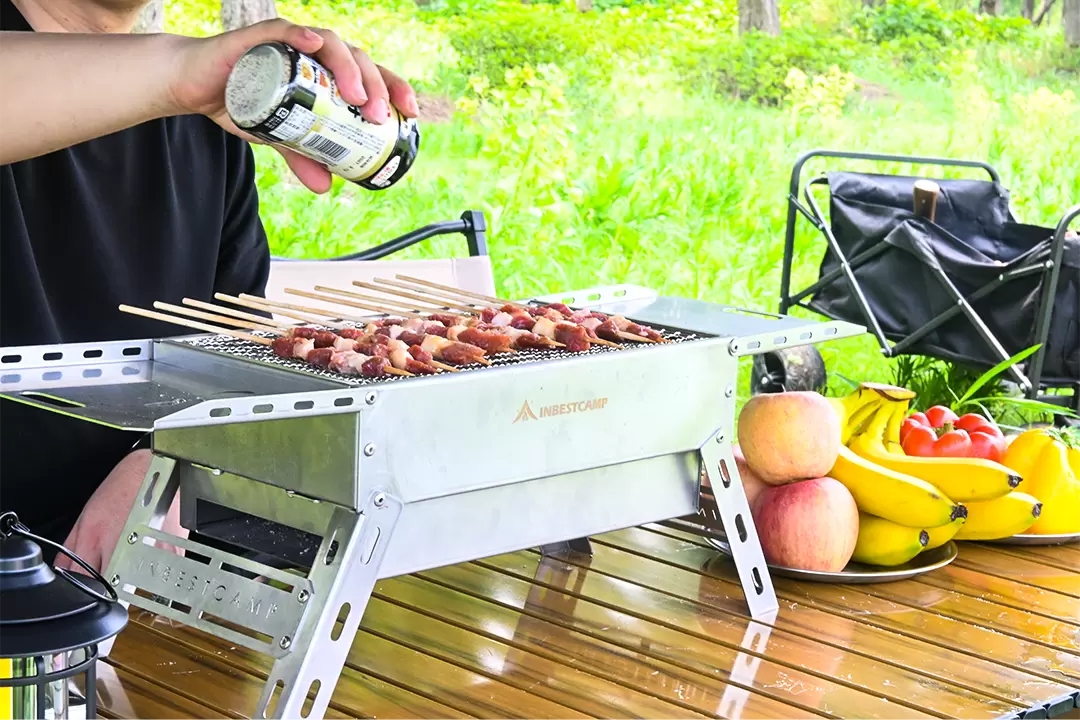 Opvouwbare roestvrijstalen houtskoolbarbecue